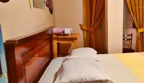 Basic Triple Room
