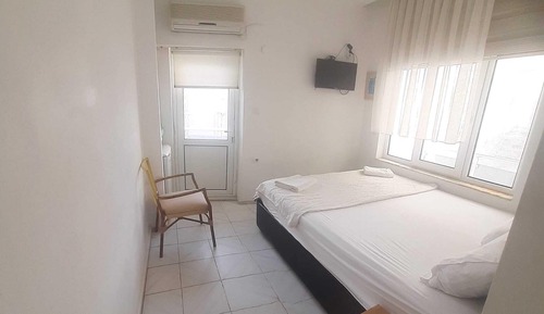 Basic Apartment