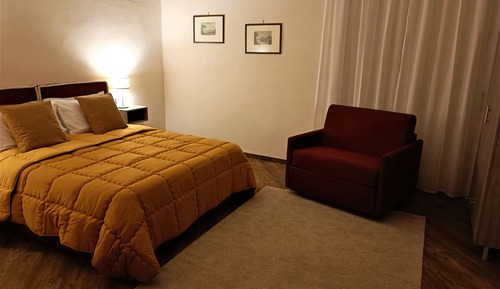Comfort Room, City View