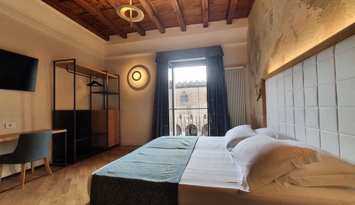 Deluxe Room (Family)