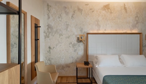 Deluxe Room (Dus)