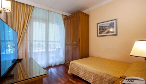 Superior Single Room
