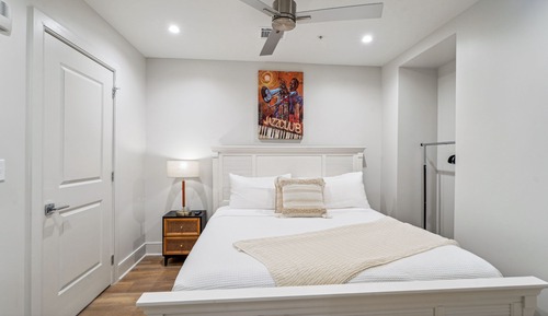 Superior Condo, 5 Bedrooms
