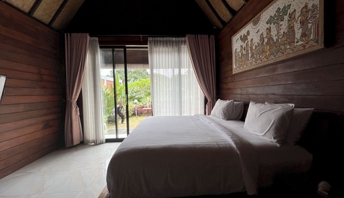 Deluxe Villa