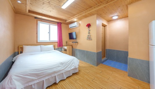 Basic Room, 1 Bedroom (J201 Stay(Camping Zone/BBQ))