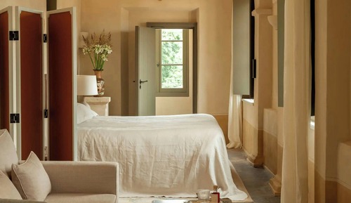 Suite, 1 King Bed, Partial Sea View