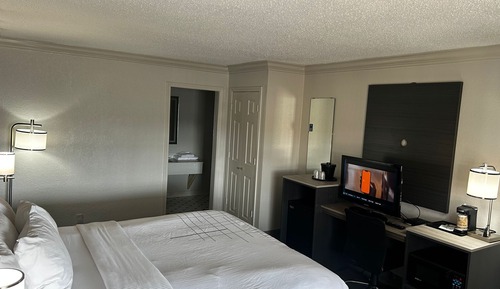 Standard Room, 1 King Bed, Non Smoking