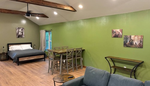 Classic Cabin