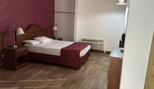 Economy Room