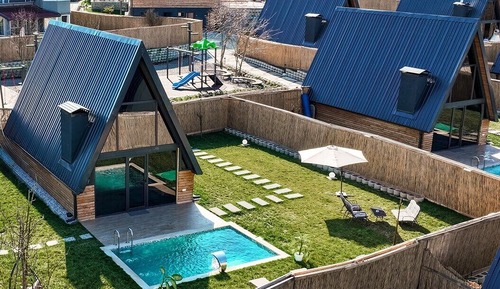 Deluxe Bungalow