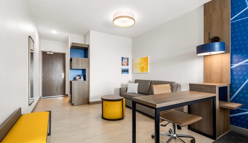 Suite, Multiple Beds, Non Smoking