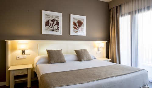 Junior Suite (2 adults + 2 children)