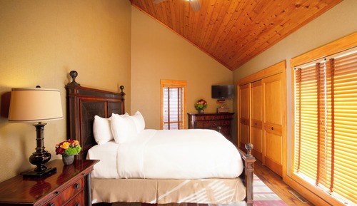 Accessible Deer Path Lodge
