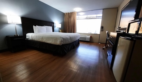 Room, 1 King Bed, Non Smoking