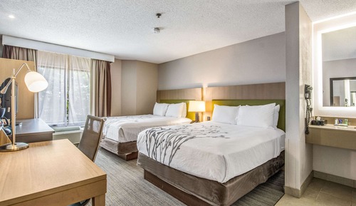 Standard Room, 2 Queen Beds, Non Smoking