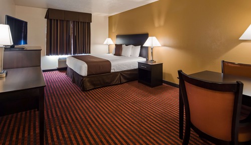 Suite, Multiple Beds, Non Smoking, Refrigerator