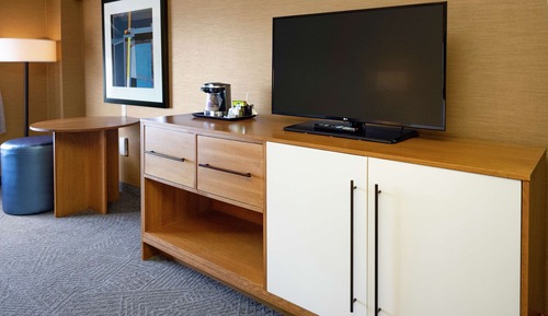 Room, 1 King Bed, Accessible (Hearing)