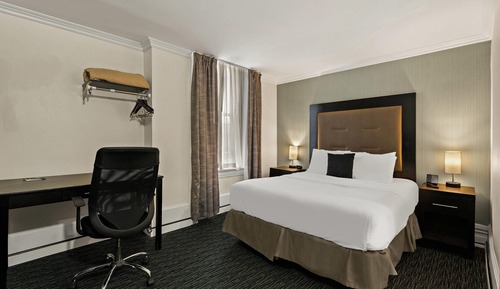 Standard Room, 1 Queen Bed, Accessible, Non Smoking (Accessible)