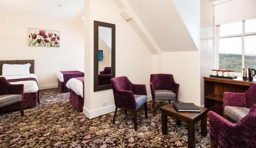 Family Room (2 Adults + 2 Child)