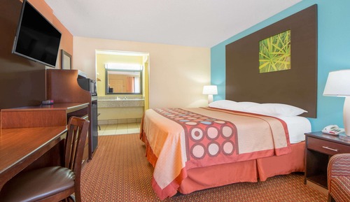 Standard Room, 1 King Bed, Smoking