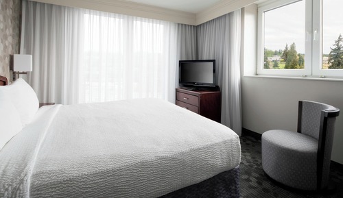 Suite, 1 Bedroom, Non Smoking (Mobility/Hearing Accessible, Tub)