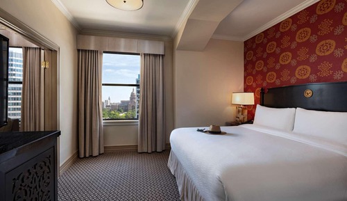 Deluxe Room, 1 King Bed