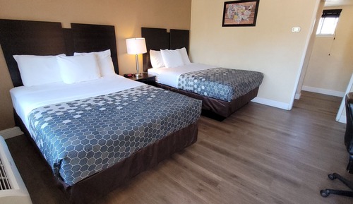 Standard Room, 2 Queen Beds, Non Smoking