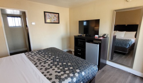 Standard Room, 1 Queen Bed, Smoking