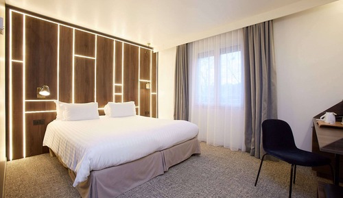 Classic Room, 1 King Bed, Non Smoking (Tradition)