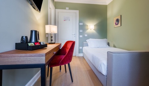 Classic Single Room