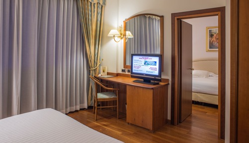 Classic Room, 2 Twin Beds (Twin bed on request)