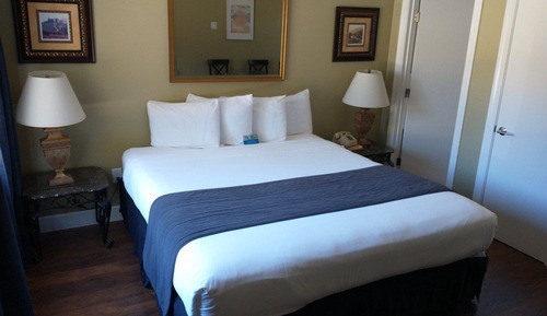 Studio, 1 King Bed, Kitchenette