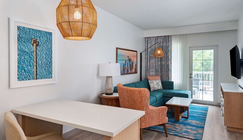 Suite, 1 King Bed, Balcony