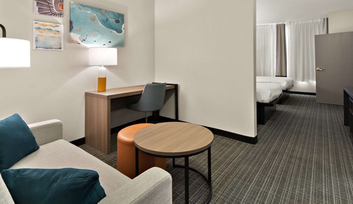 2 Beds Queen Suite Non Smoking Accessible