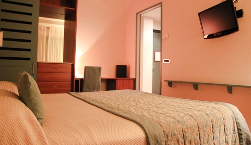 Classic Double Room, Courtyard View