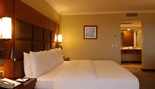 Grand Room, 1 King Bed