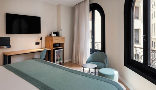 Double Room (Premium Corner)
