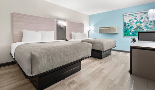 Standard Room, 2 Queen Beds, Non Smoking