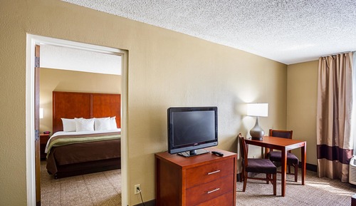 Suite, 1 King Bed, Non Smoking