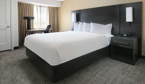 Suite, Multiple Beds, Accessible (Mobility Roll in Shower Two Bedrooms)