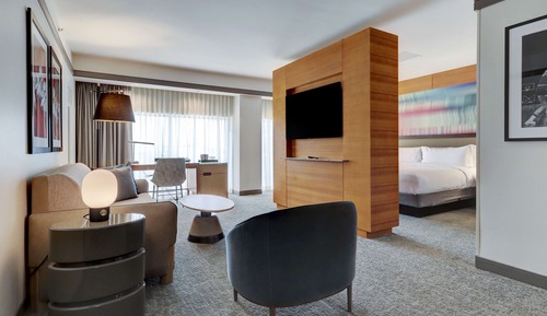 Junior Suite, 1 King Bed with Sofa bed