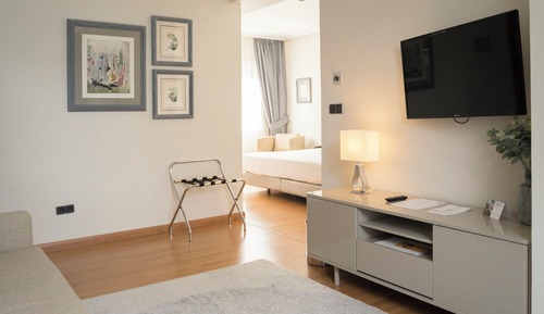Junior Suite (2 Adults + 1 Child)