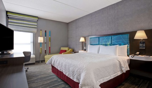 One King Bed, Non-Smoking, Accessible
