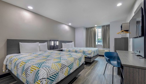 Deluxe Room, 2 Queen Beds, Smoking, Refrigerator & Microwave