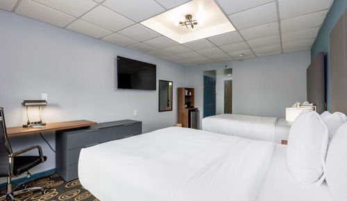 Room, 2 Queen Beds, Non Smoking