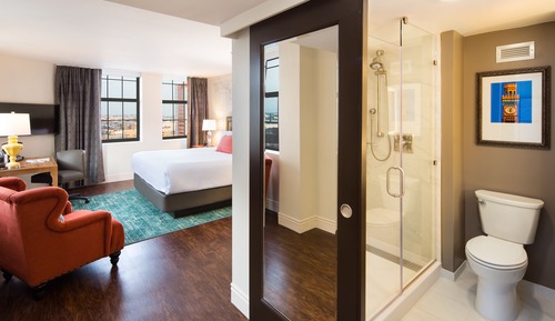 Room, 1 King Bed, Corner