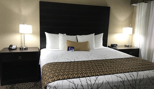 Suite, 1 King Bed, Non Smoking, Kitchenette