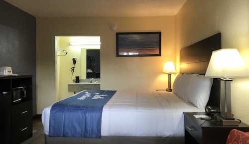 Standard Room, 1 King Bed, Smoking