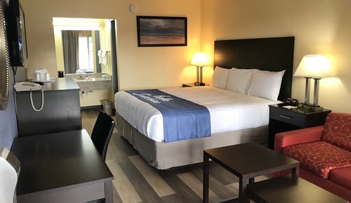 Standard Room, 1 King Bed