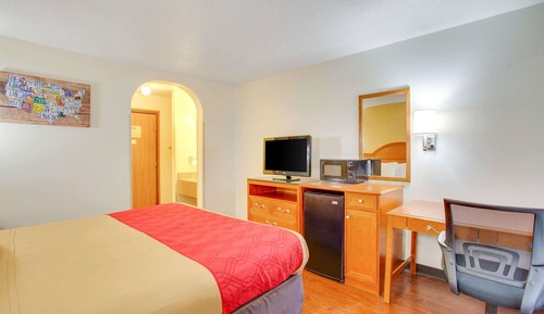 Standard Room, 1 King Bed, Non Smoking